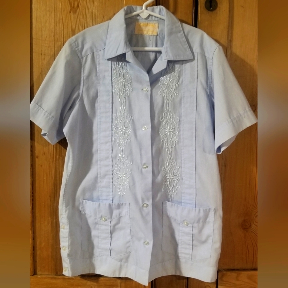 Authentic Mexican Guayabera. Purchased in Merida. Light Blue. Size 34. Boys M/L